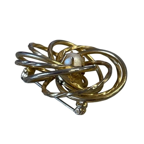 Vintage Gold & Silver Tone Swirl Brooch With Faux Pearl Center - Picture 3 of 4